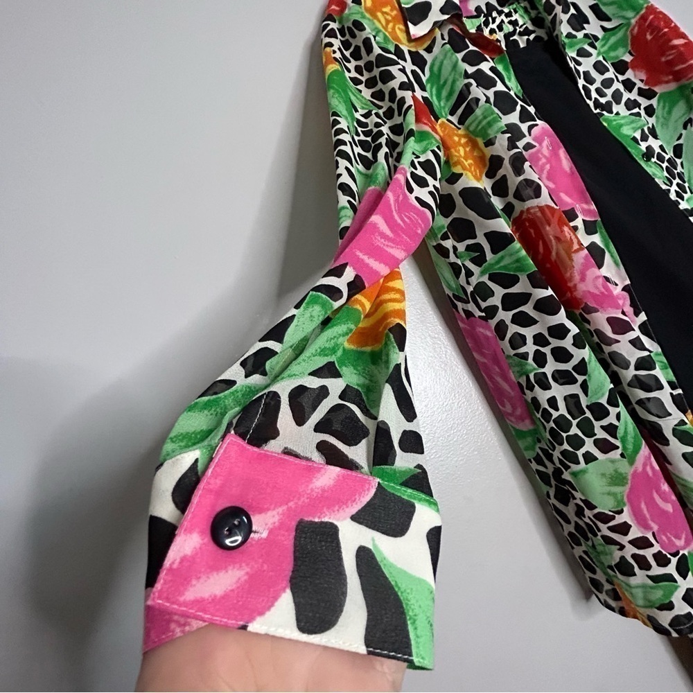 Vintage Bloomingdale’s Silk 3 piece relaxed wide leg floral animal print set - Picture 13 of 16